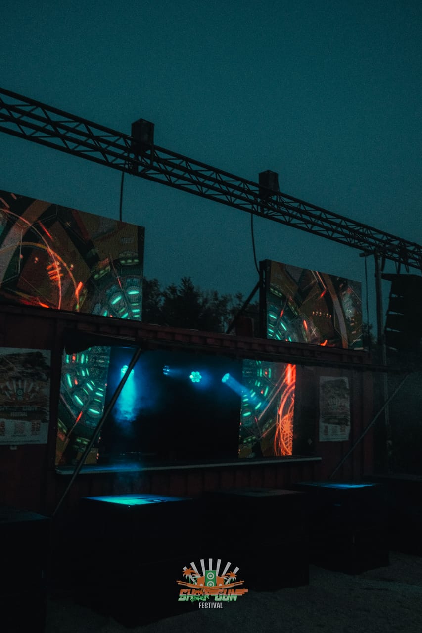Techno Stage